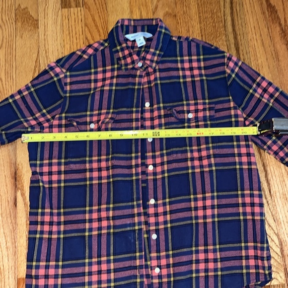 Old Navy flannel - Picture 5 of 8